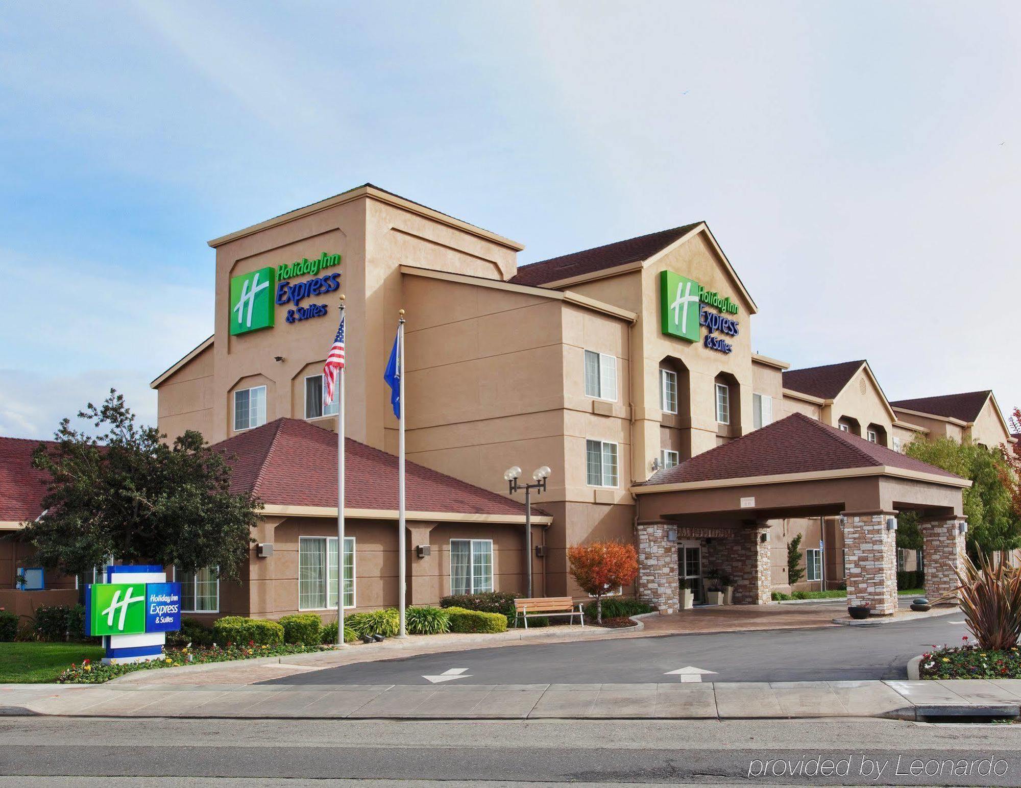 Holiday Inn Express & Suites Oakland - Airport, An Ihg Hotel Exterior photo